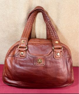 (Category: ) located in . Submitted by sartorial_finds (Listing ID 1235658579, Image 1). Description: .