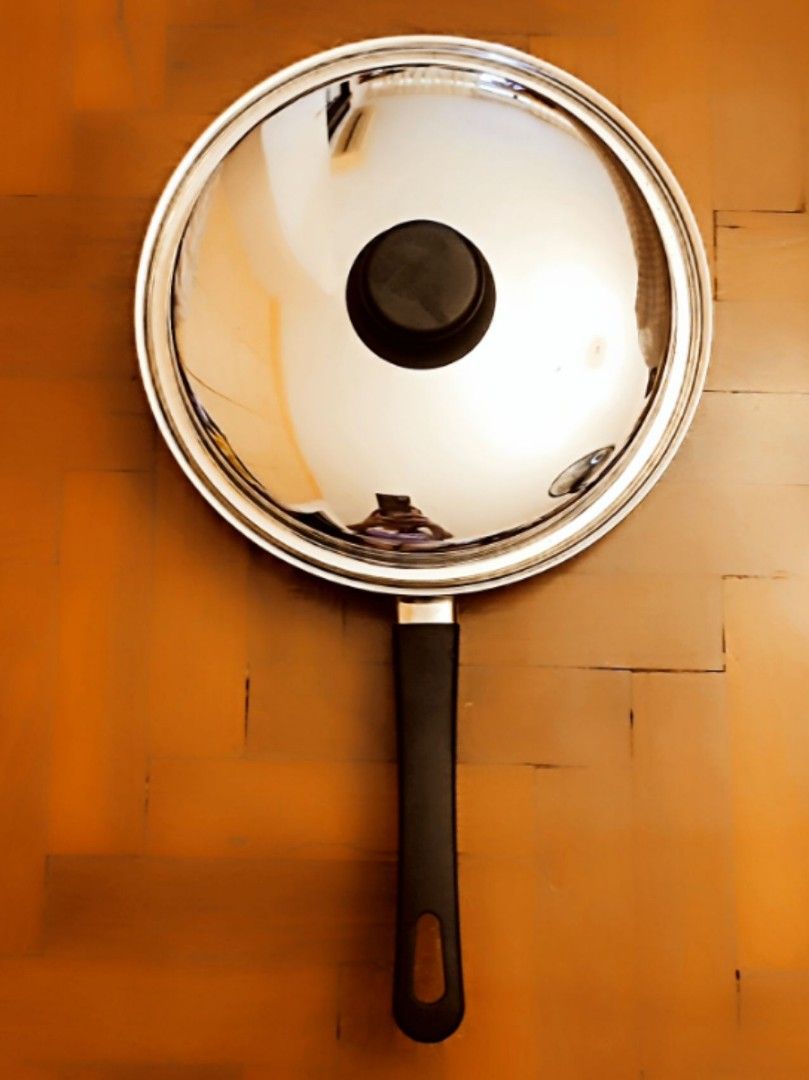 Vita craft fry pan (New York), Furniture & Home Living, Kitchenware