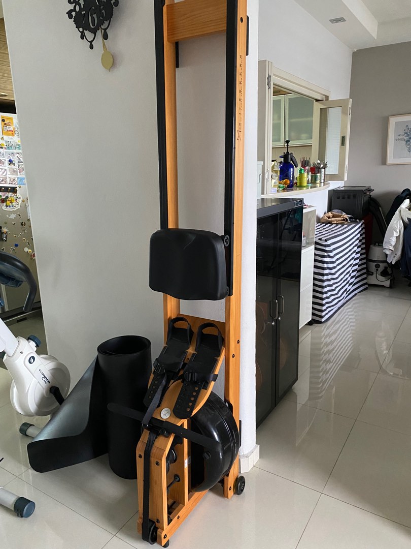 Wood frame rowing machine with mat, Sports Equipment, Exercise ...