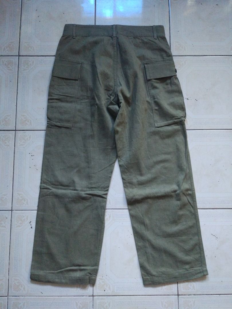 Workware HBT Cargo Pant 32 actual (Category: Trousers) located in Pasay City. Submitted by denimdude.ph (Listing ID 1235548092, Image 2). Description: .