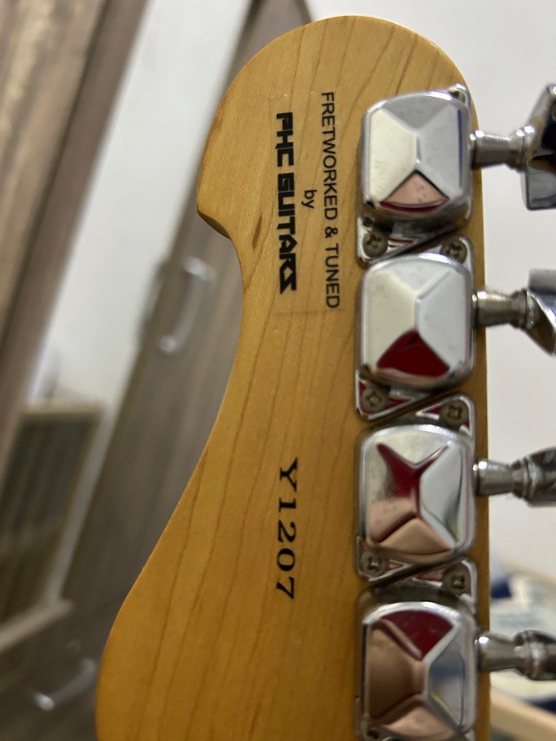 Yamaha EG112C Electric Guitar, Hobbies & Toys, Music & Media, Musical