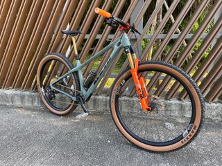 （分類：）位於 。 由 Jeff9759 提交（商品編號 1235736707，圖片 1）。簡介： 。