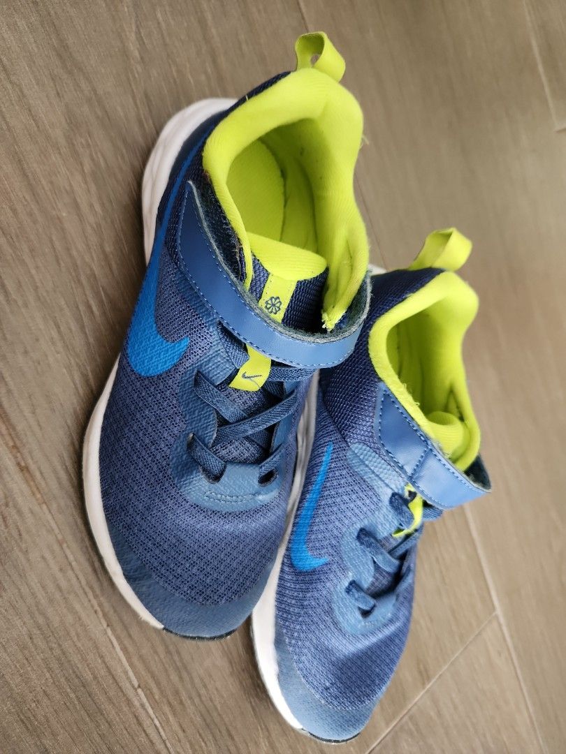 Nike 2y clearance shoes
