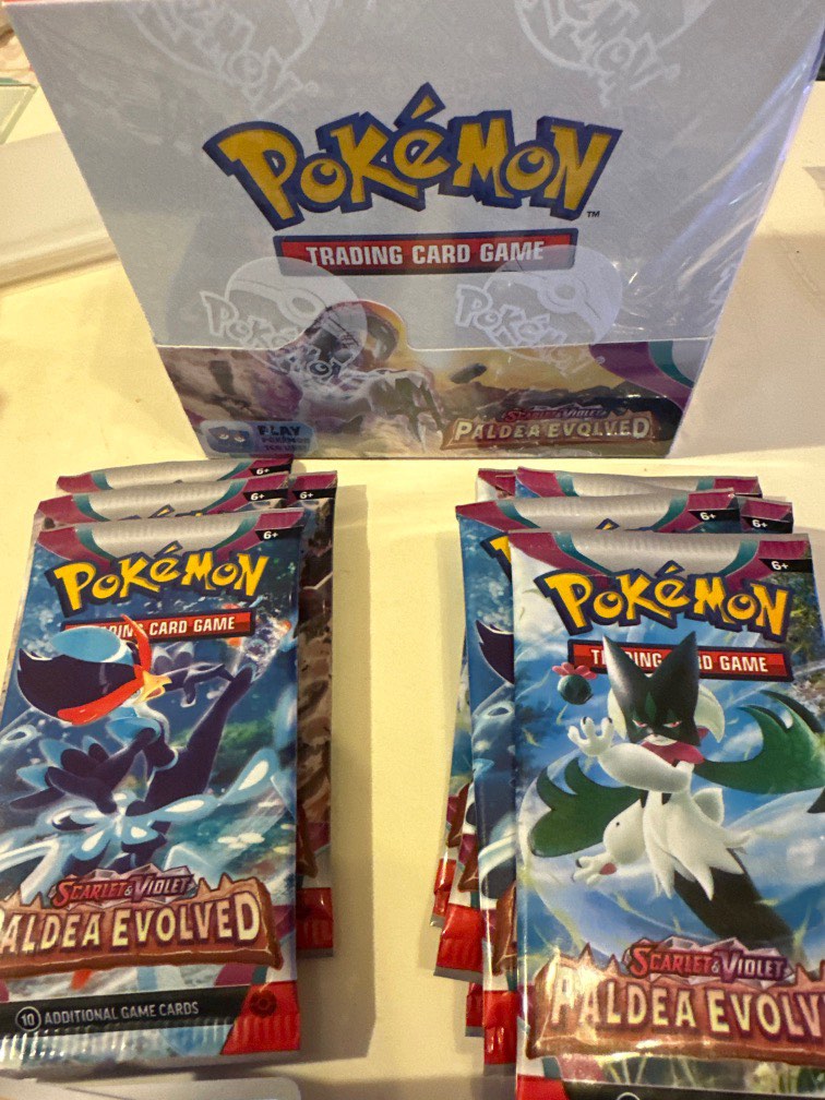 Pokemon TCG: Scarlet & Violet - Paldea Evolved Booster, 興趣及遊戲, 玩具& 遊戲類-  Carousell