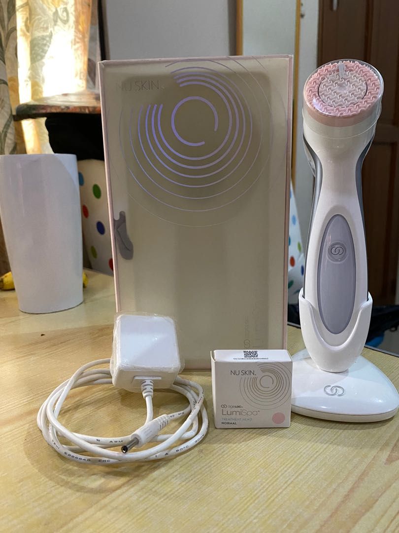 ACNE TREATMENT DEVICE (say goodbye to SEVERE ACNE in 4 weeks) on Carousell