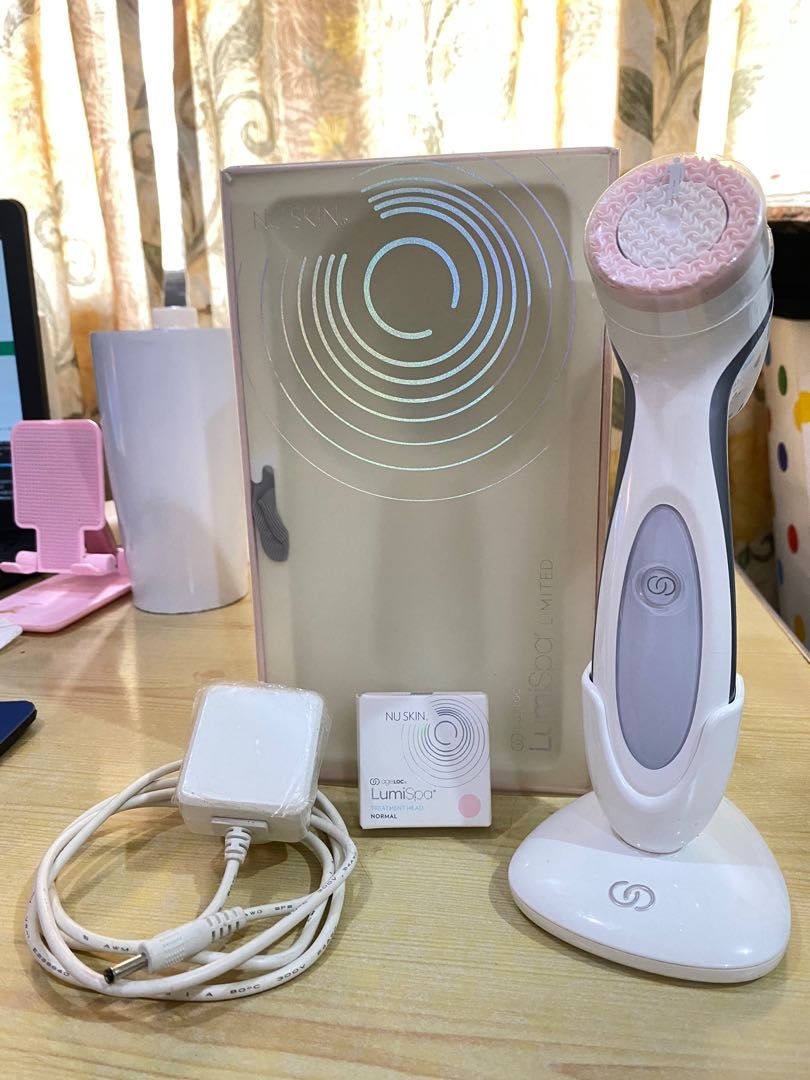 ACNE TREATMENT DEVICE (say goodbye to SEVERE ACNE in 4 weeks) on Carousell
