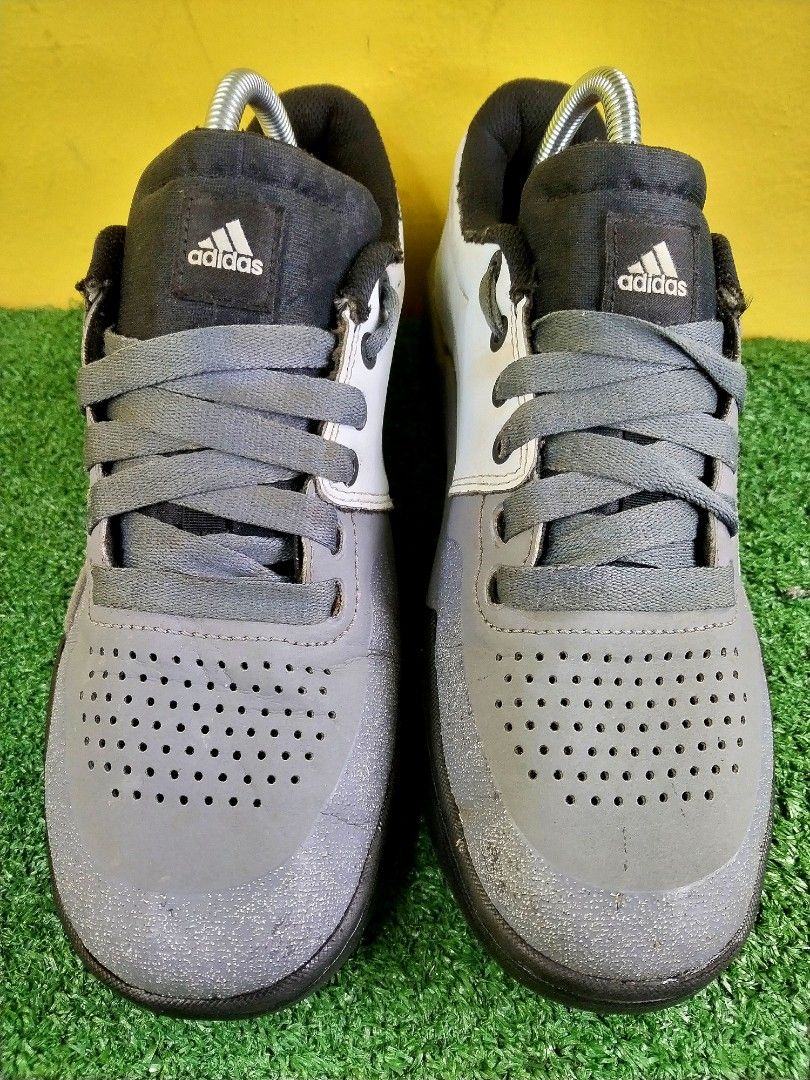 Adidas flat pedal shoes deals