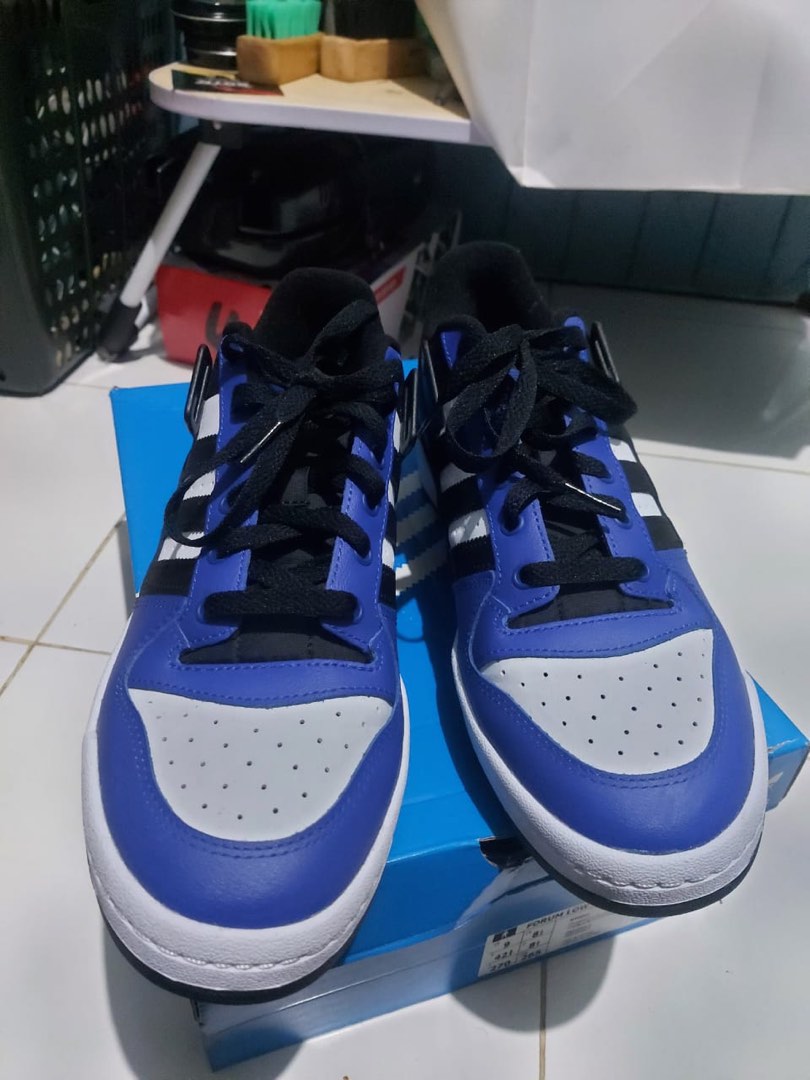 ADIDAS FORUM LOW WHITE PULSE BLUE BLACK on Carousell