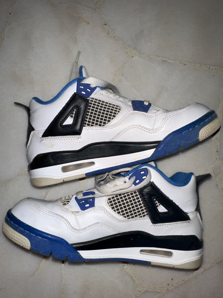 White outlet motorsport 4s
