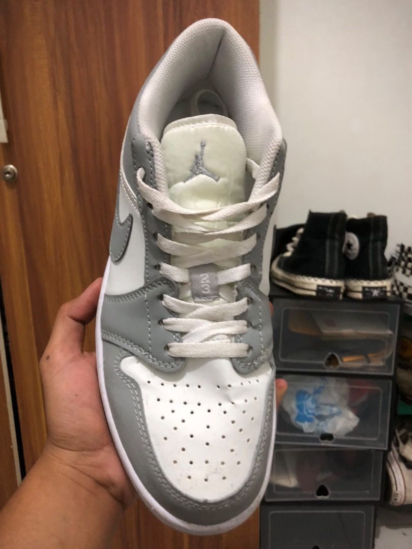 AIR JORDAN LOW WHITE WOLF GREY, UK 45 on Carousell