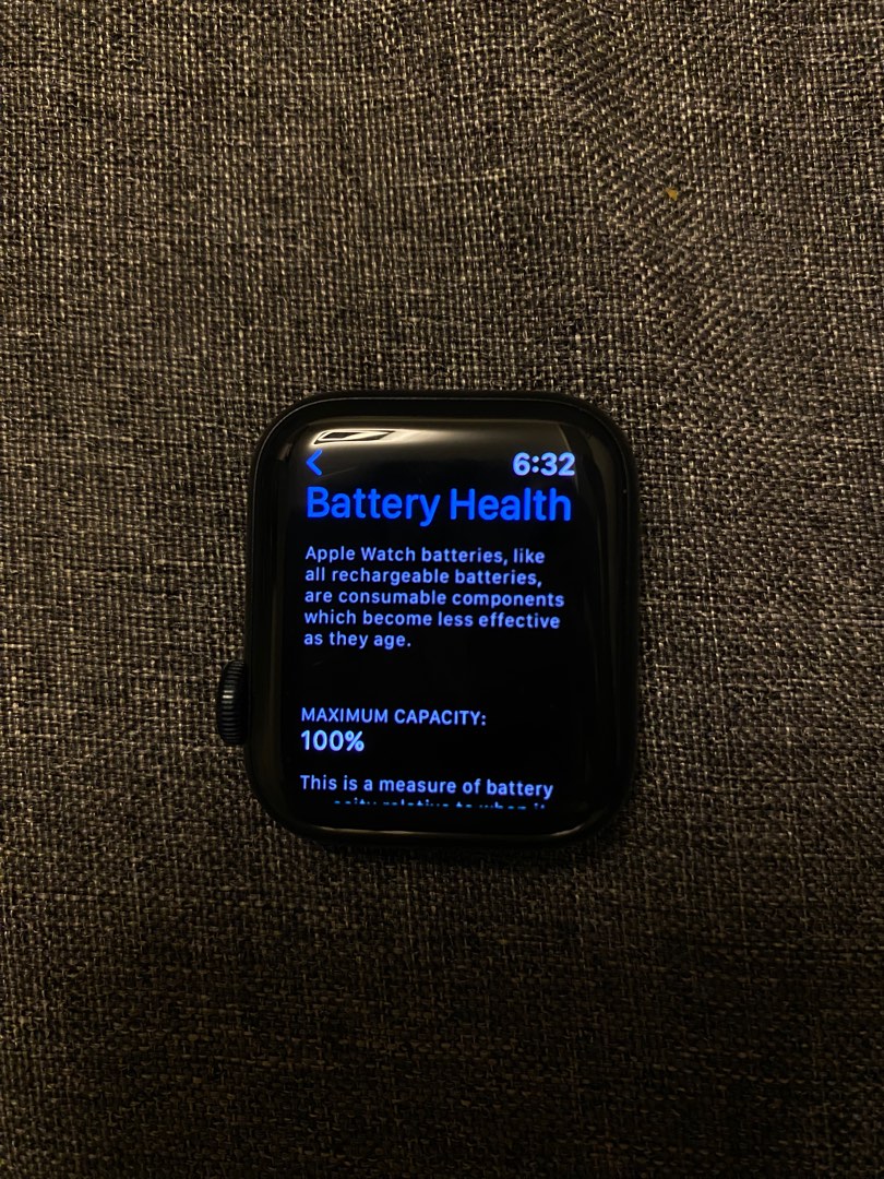 Apple Watch SE 2 40mm Midnight (still with warranty), Mobile Phones ...