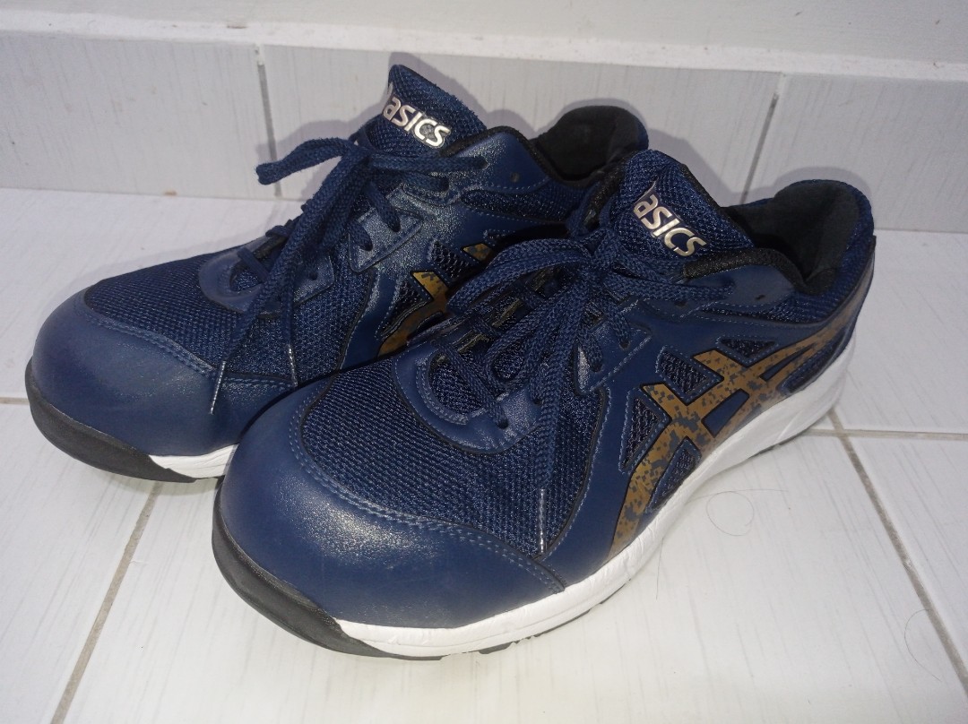 Asics Safety Shoes, Men's Fashion, Footwear, Sneakers on Carousell