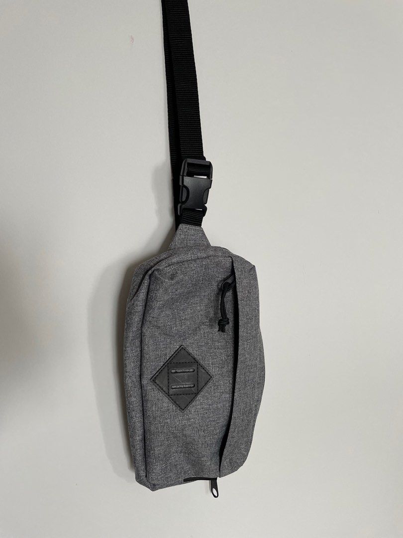 [AUTHENTIC] Jansport Sling Bag, Men's Fashion, Bags, Sling Bags on
