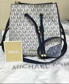 Authentic Michael Kors Bucket Sling Bag