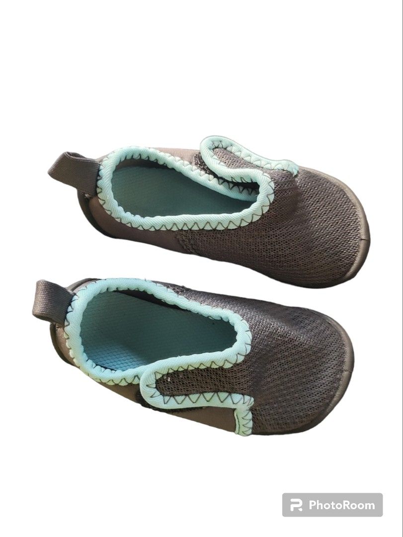 Baby slip on shoes UK5C EUR22, Babies & Kids, Babies & Kids