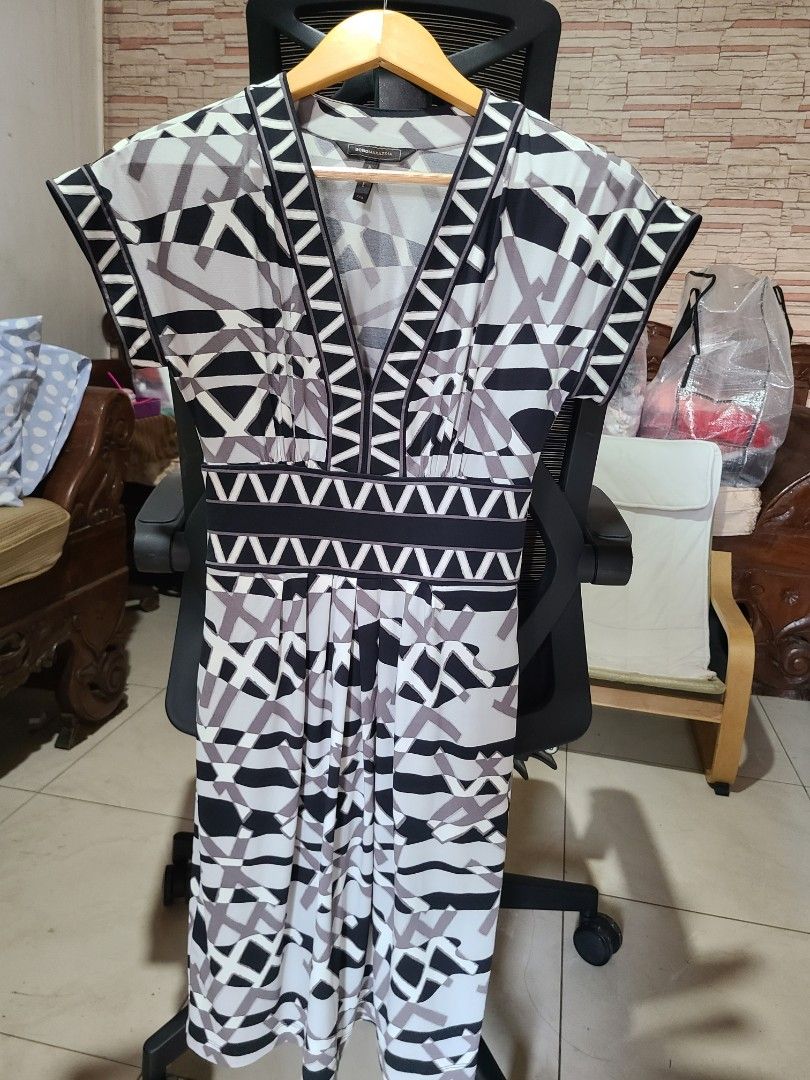 BCBG Dress (Category: Dresses) located in Manila. Submitted by annemae0710 (Listing ID 1235705233, Image 1). Description: bought here in Carousell but toooo small for me... *g*.