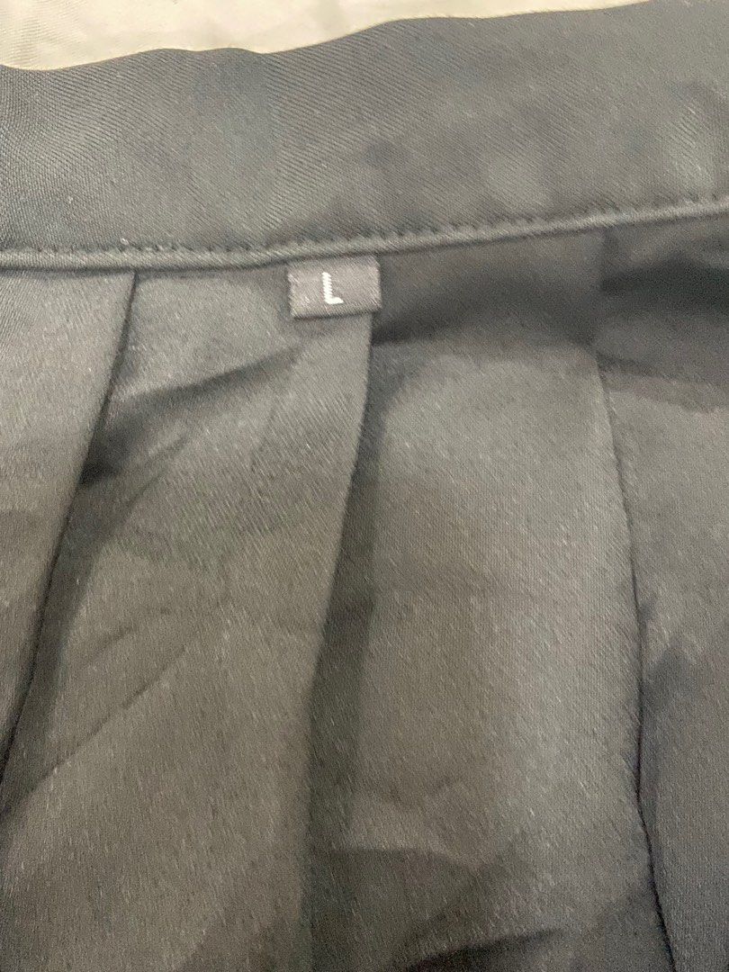 black korean pleated skirt on Carousell