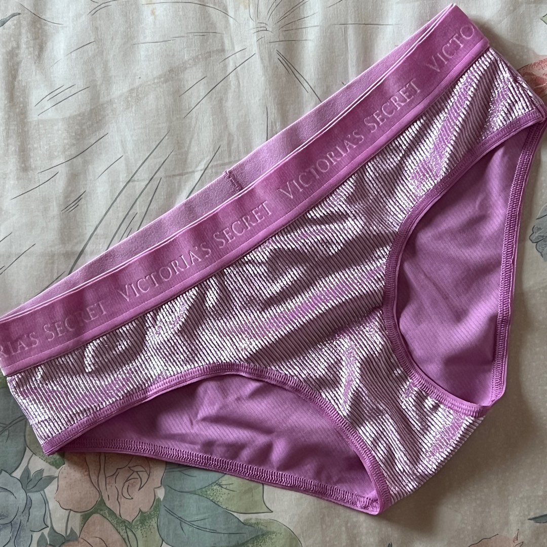 Victoria's Secret Panties Seamless Hiphugger With Logo Waistband (XS,  Eggplant) : Clothing, Shoes & Jewelry 