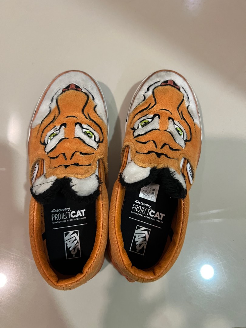 Boys van slip ons store