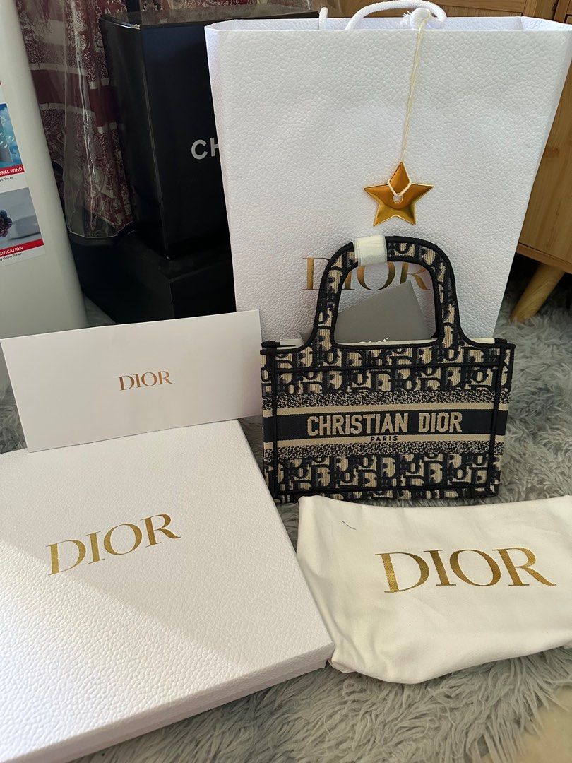 Christian dior shop mini book tote