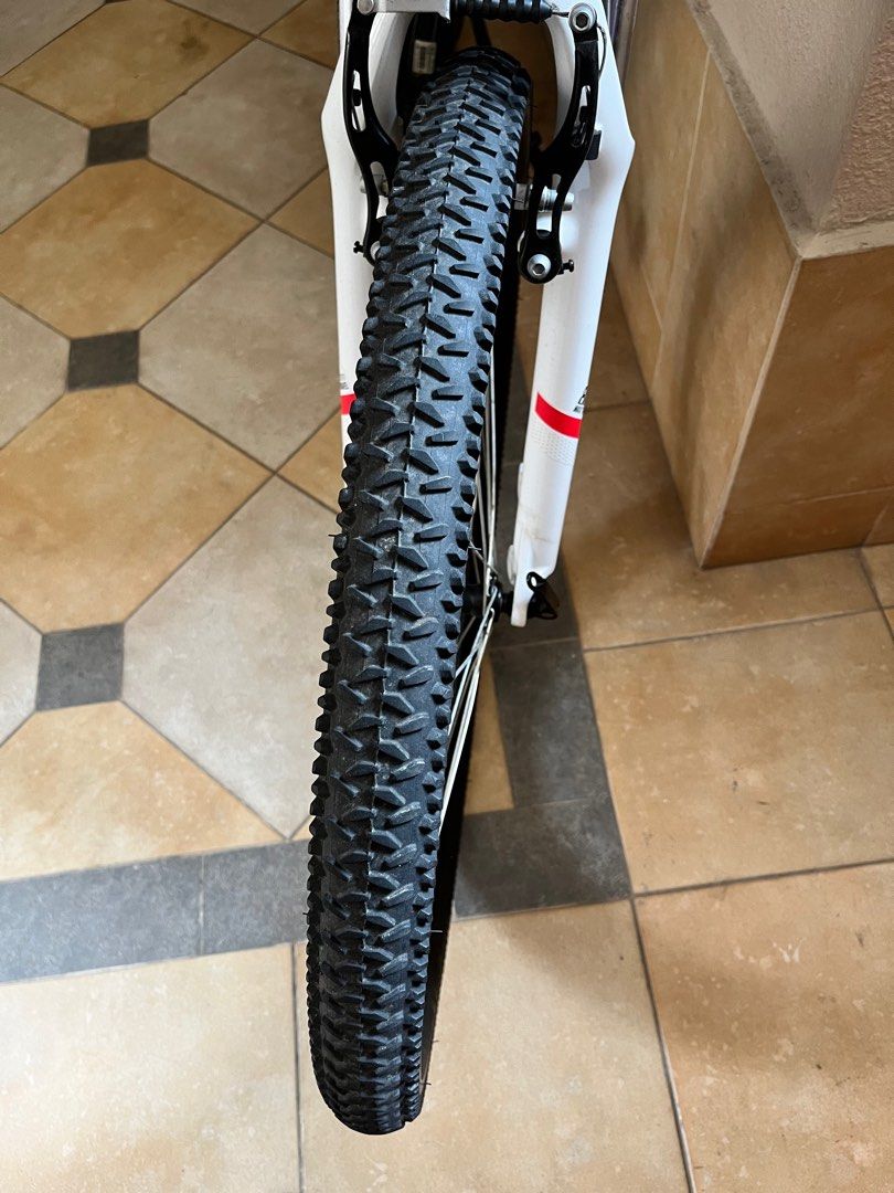 Brand new Rockrider ST 100, Sports Equipment, Bicycles & Parts ...
