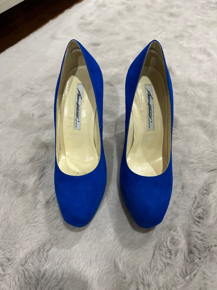 Electric hotsell blue heels