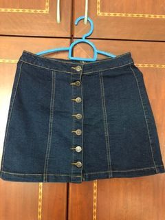 Button Demin Skirt