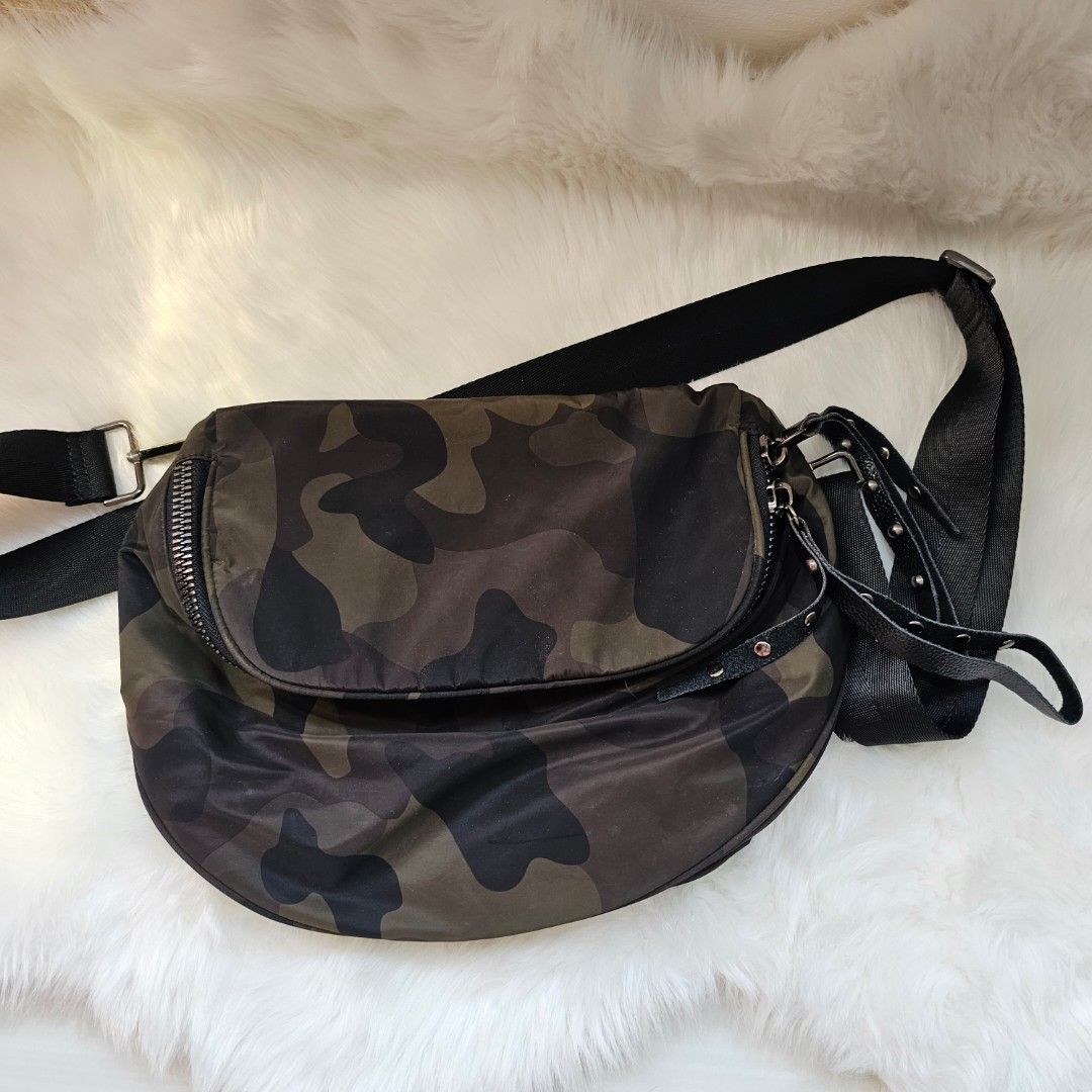 Designer camo 2025 bag