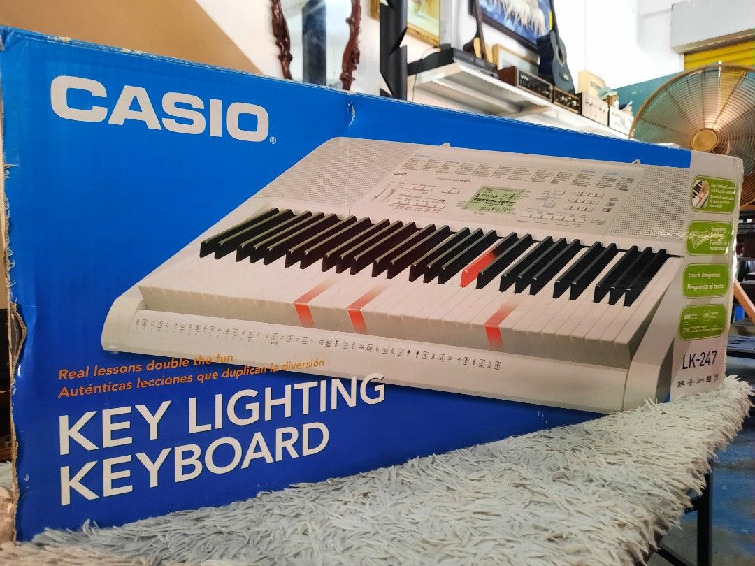 CASIO keyboard, Hobbies & Toys, Music & Media, Musical Instruments on Carousell