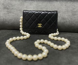 (Category: ) located in . Submitted by bundle.preloved.new (Listing ID 1235753733, Image 1). Description: .