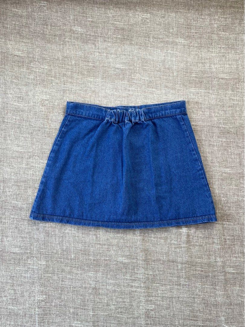 Denim mini skirt (Category: Skirts) located in Dasmarinas. Submitted by k_decluttering (Listing ID 1235703685, Image 2). Description: Size 29 with garter on the back. Negotiable message me. Rfs: not my size .
