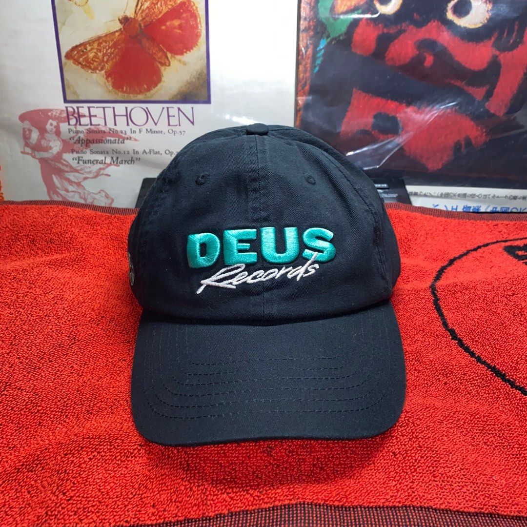 Deus Ex Machina Hat A Plot Twist in Disguise