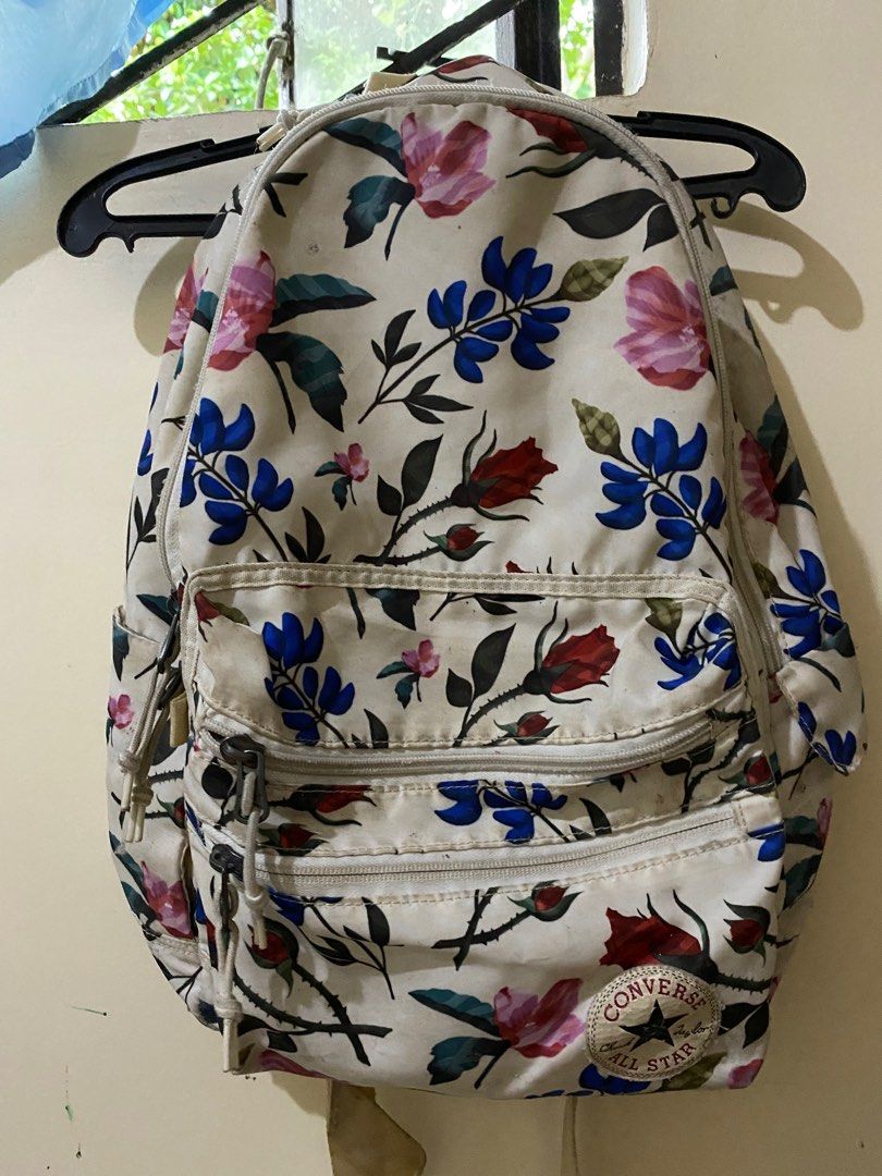 Converse floral print backpack 2025