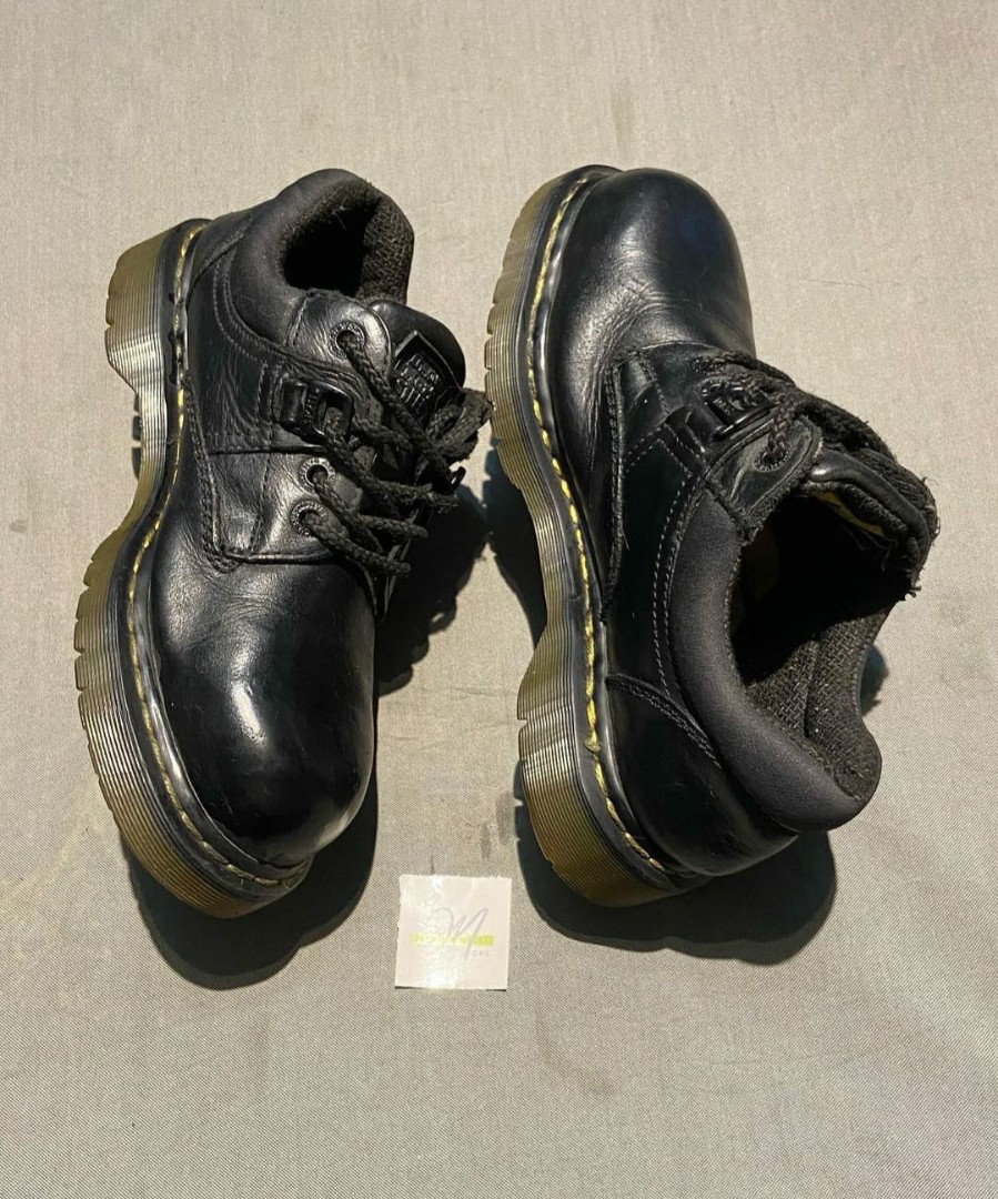 Sepatu safety sales dr marten