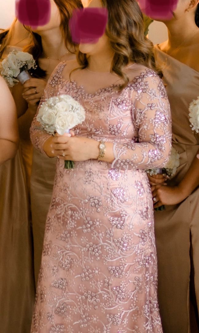 Floor Length Full Sleeve Gown (Category: Evening dresses & gowns) located in Mandaluyong City. Submitted by plmae (Listing ID 1235829941, Image 1). Description: Worn once 🤍 Custom Made Gown for the Mother of the Bride .
