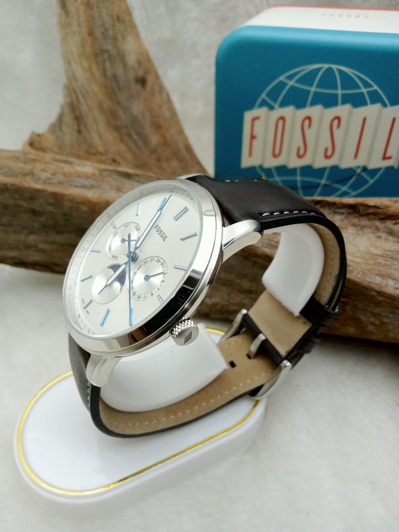 Fossil watch hotsell with name engraved