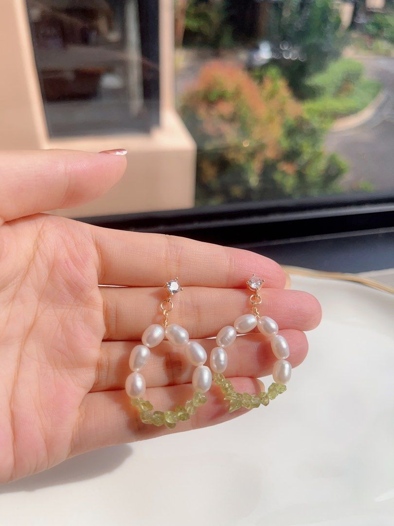 Freshwater pearl clearance hoop earrings