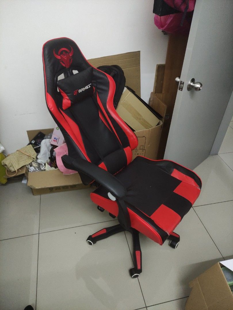 Broken gaming chair online