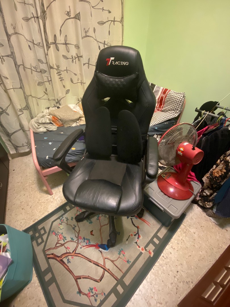 Gaming chair TT Racing Duo V3, Furniture & Home Living, Furniture
