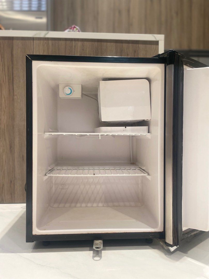 Ge 2025 bar fridge
