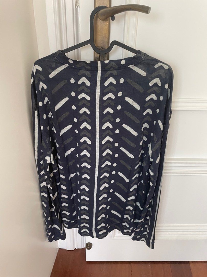 Giorgio Armani Blouse Women s Fashion Tops Blouses on Carousell