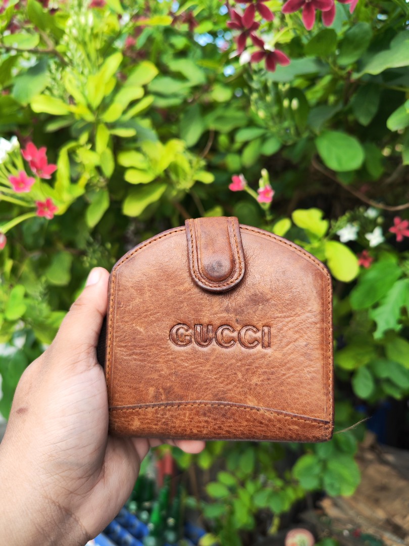 Authentic Gucci Wallet Gucci Brown Nylon GG Closure Wallet, Luxury, Bags &  Wallets on Carousell