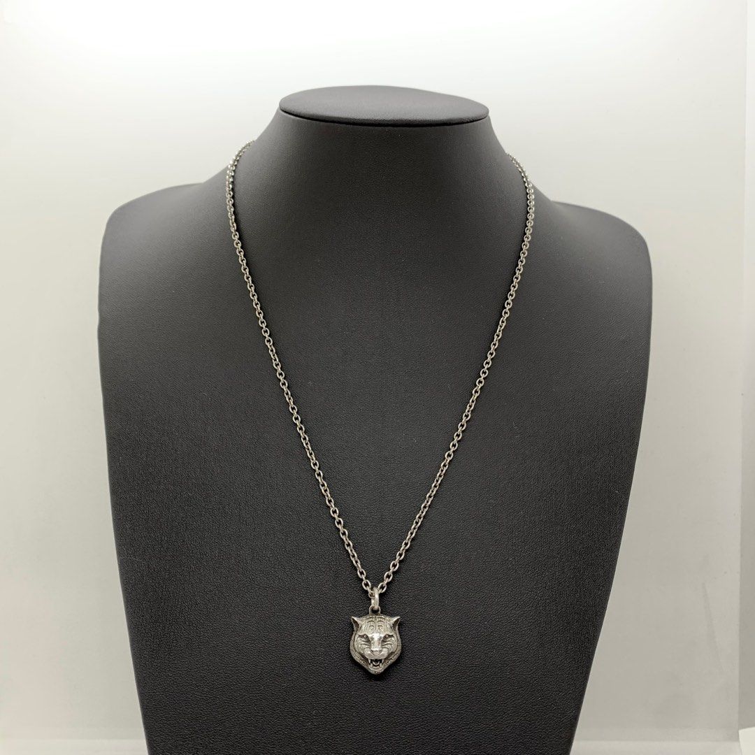 Gucci clearance gatto necklace