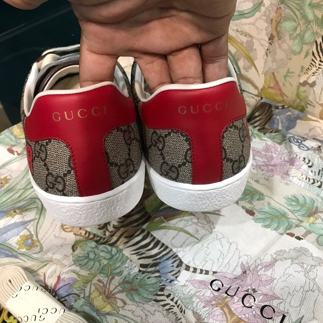 Gucci Tiger sz 7,5 on Carousell