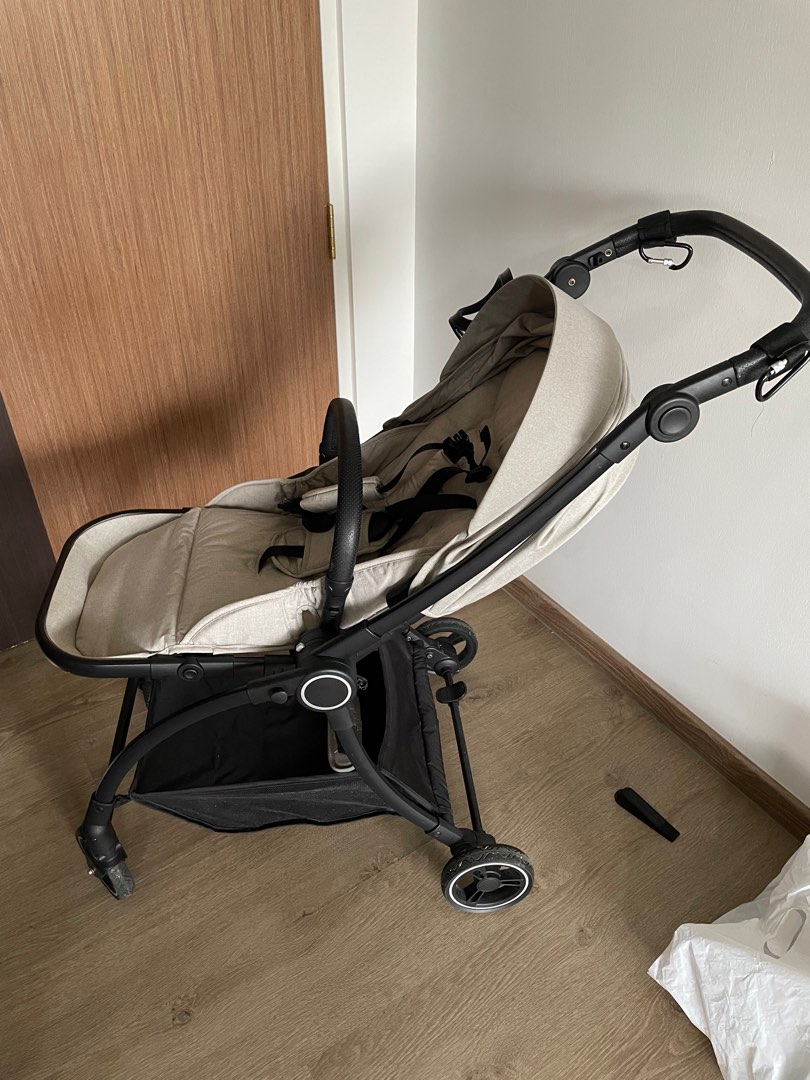 Hauck Colibri Stroller, Babies & Kids, Going Out, Strollers on Carousell