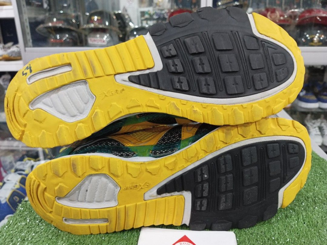 Hiking K2, Men's Fashion, Footwear, Sneakers on Carousell