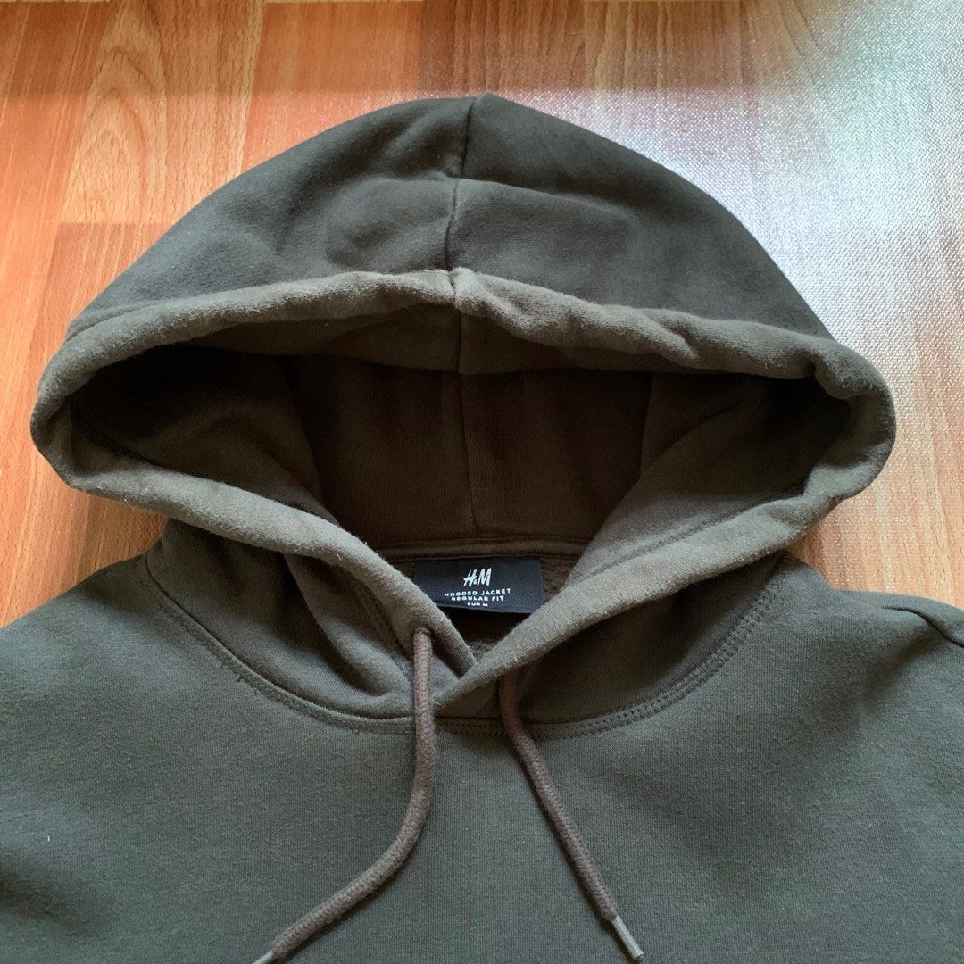 H M Hoodie M Men s Fashion Tops Sets Hoodies on Carousell