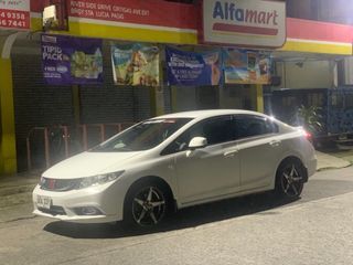 Honda Civic 1.8 (A)