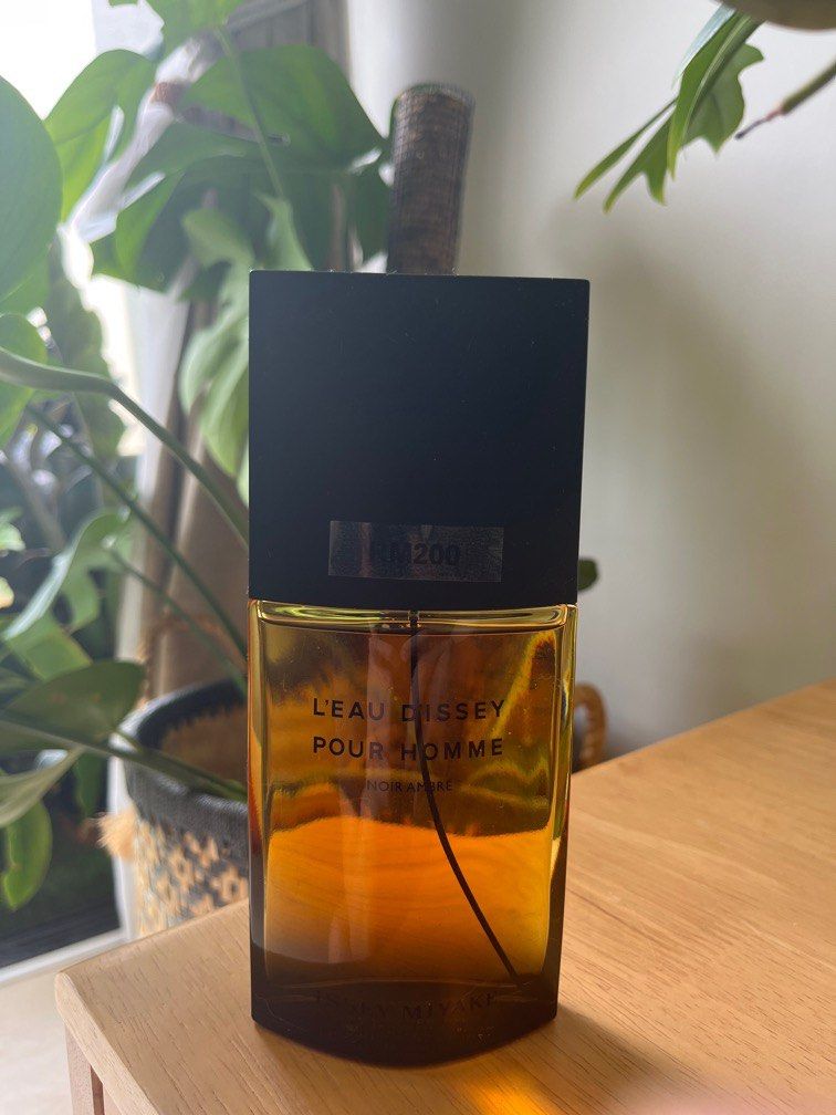 Issey Miyake L eau D Issey Pour Homme Noir Ambre