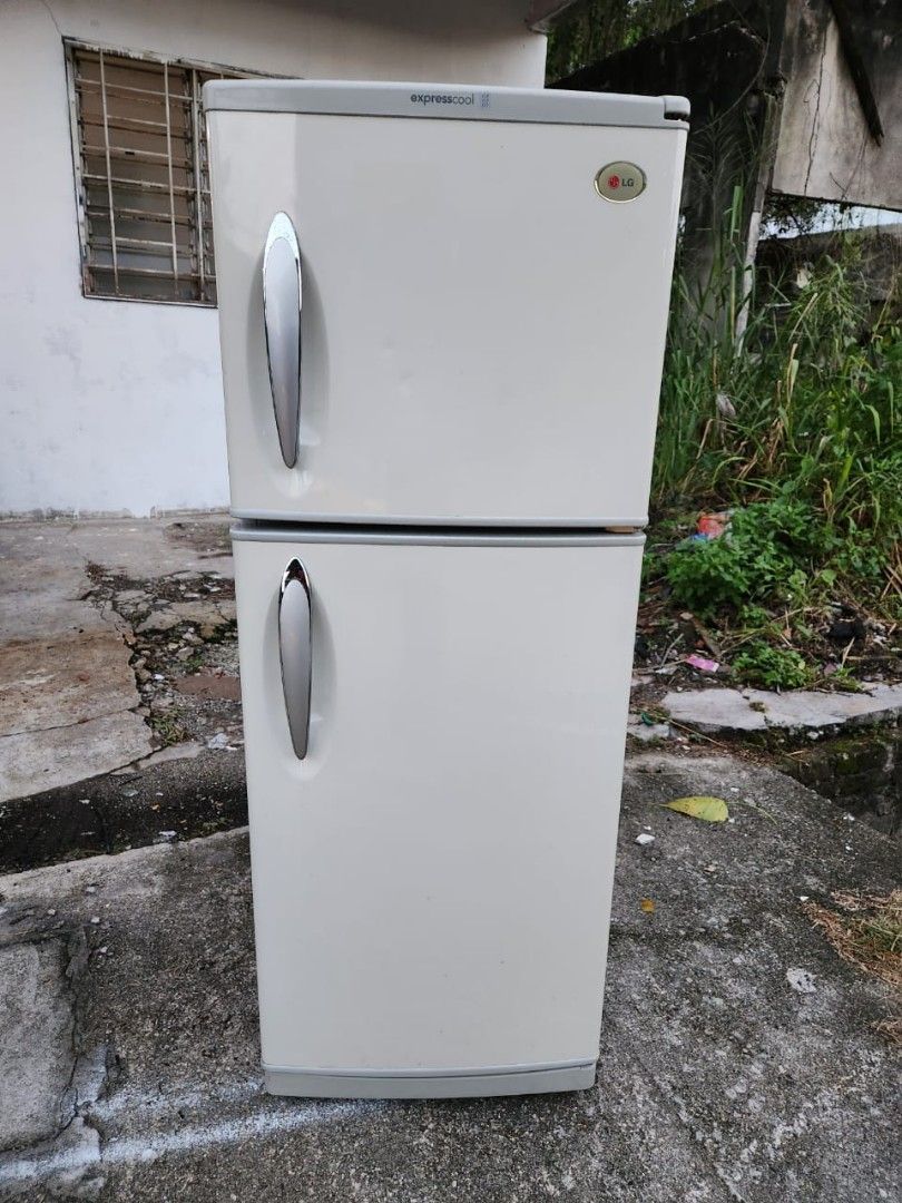 LG 2 door refrigerator fridge TV Home Appliances Kitchen